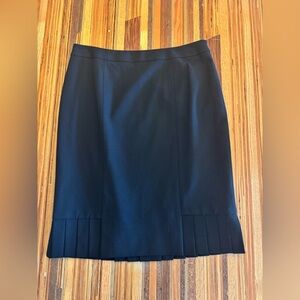 Black Women's Skirt With Pleats